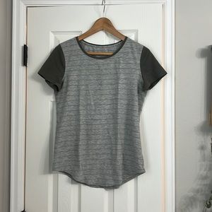 Lululemon Womens baseball tee. Excellent condition. Size 4
